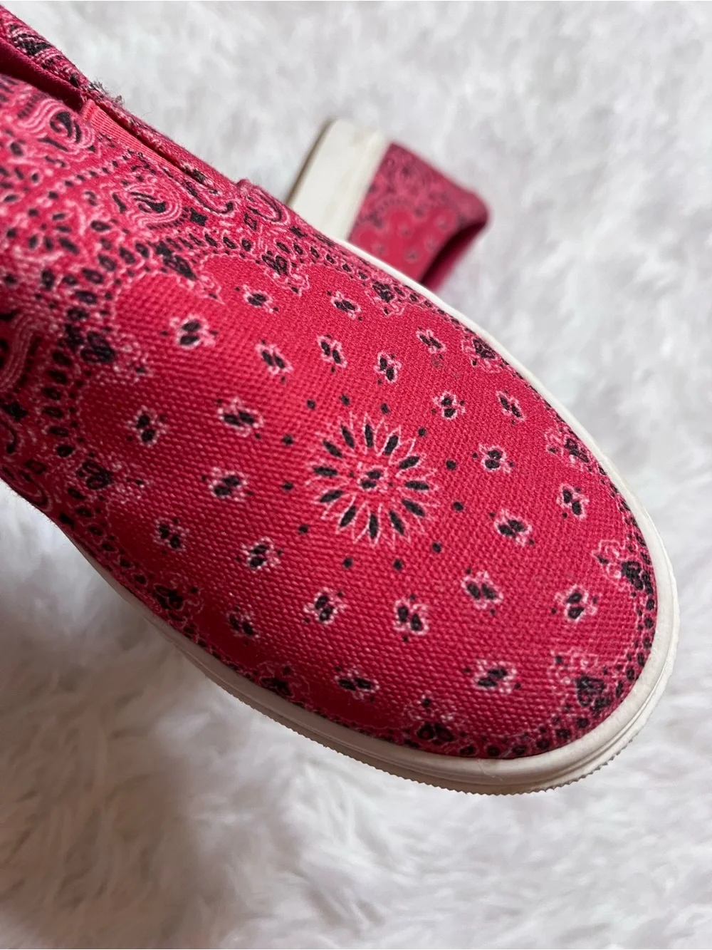 Steve Madden Red Bandana-Print Slip-On Shoes